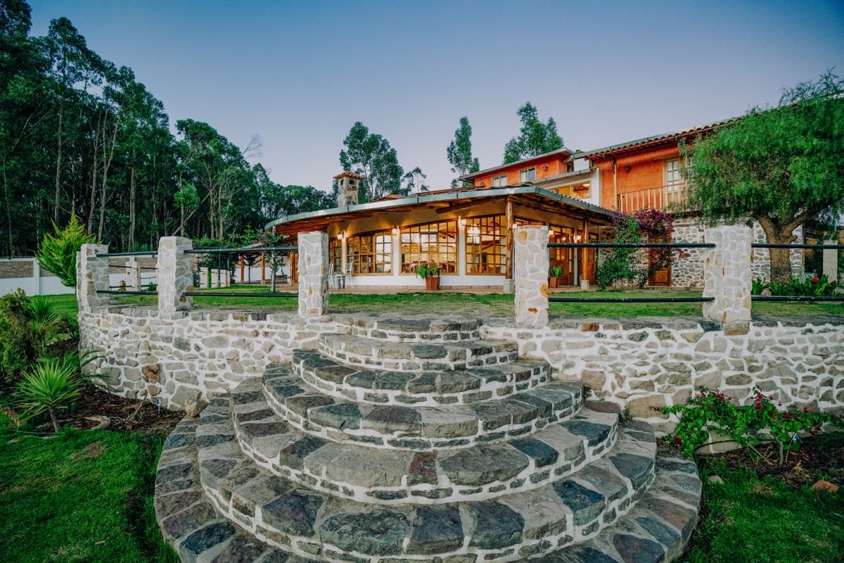 Galeria KORONA Salon & Campo 35